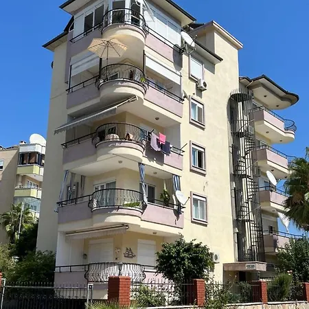 Cleopatra Plajina 50mt Deniz Goeren Ferah 2+1 * Alanya
